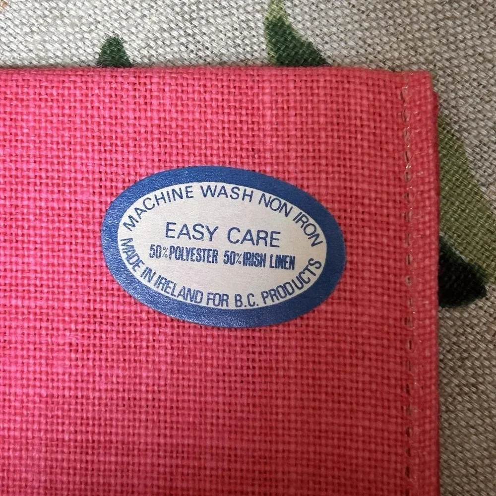 NEW Vintage Red Pink Irish Linen Blend Napkins 4ct Ireland 16x16 Summer Picnic